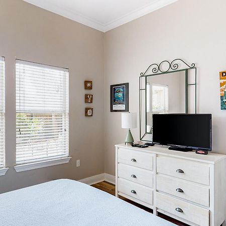 Seascape Lakefront Villas Destin Kamer foto
