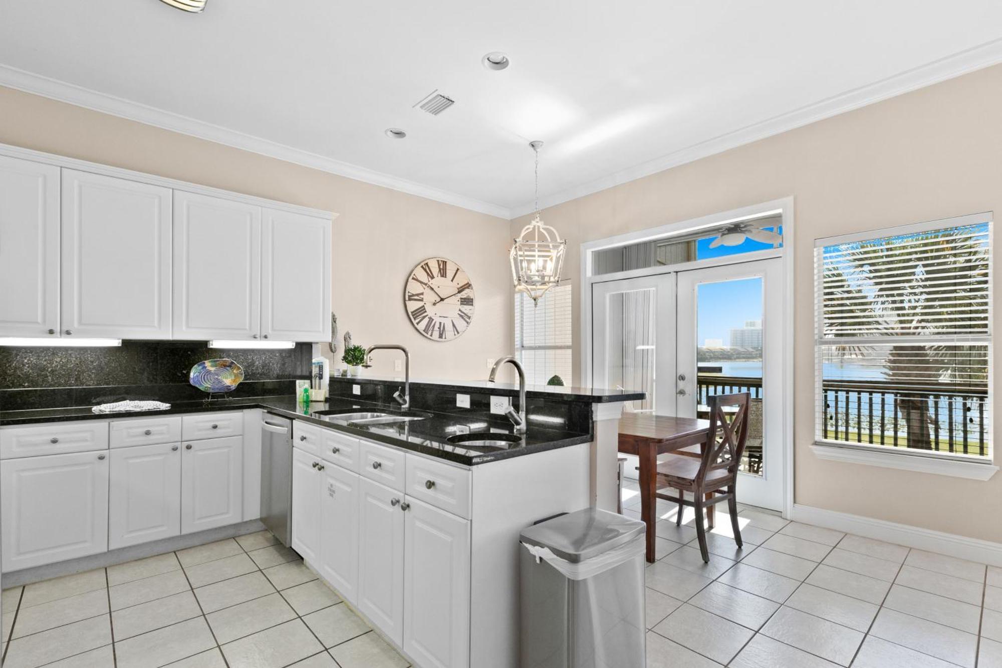 Seascape Lakefront Villas Destin Kamer foto
