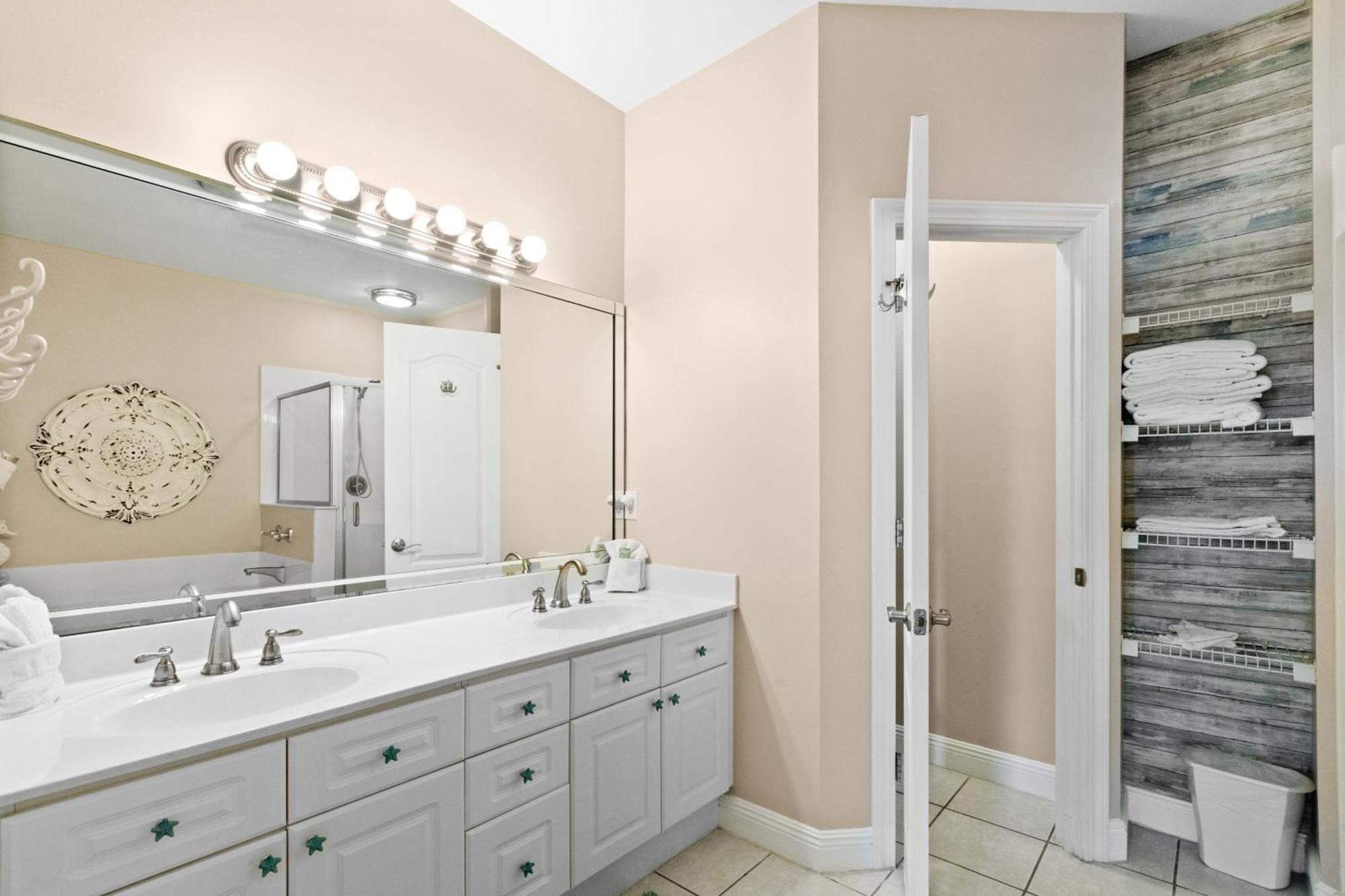 Seascape Lakefront Villas Destin Kamer foto